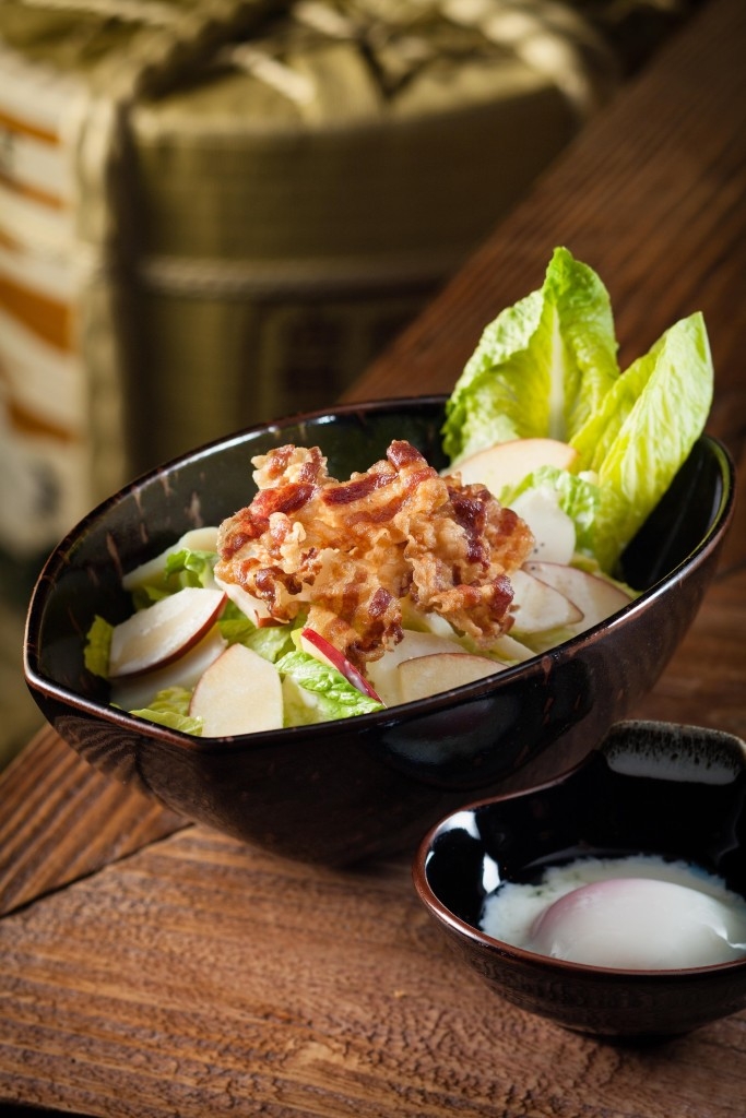 岩手蘋果凱撒沙律伴香脆白金豚肉Iwate Apple Caesar Salad with